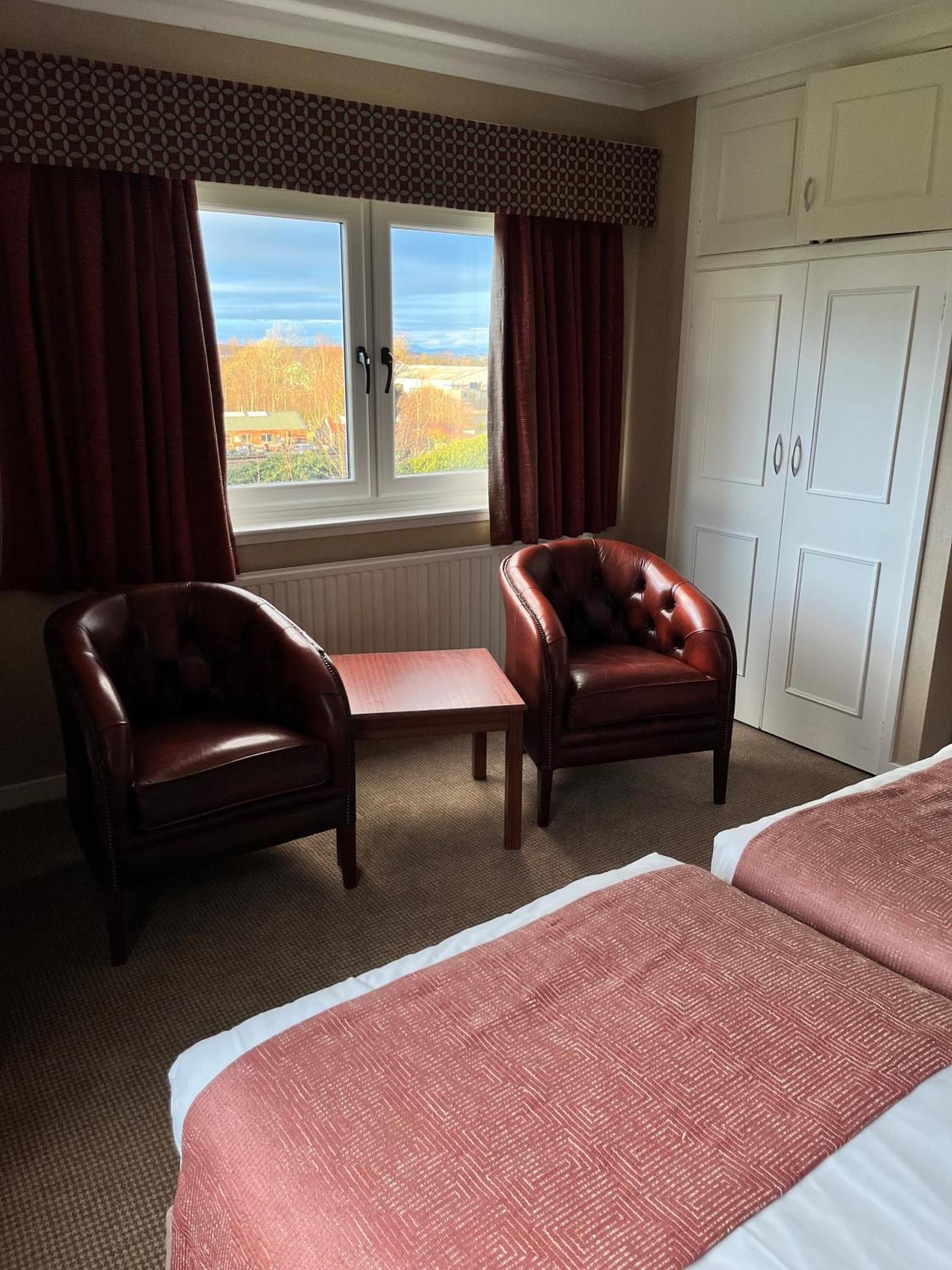 Ramnee Hotel Forres Phòng bức ảnh